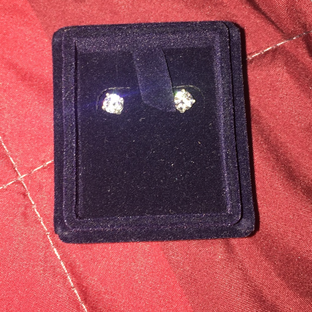 Stauer Stud Earrings